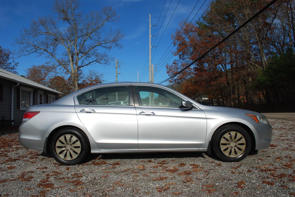 2009 Honda Accord LX photo 2