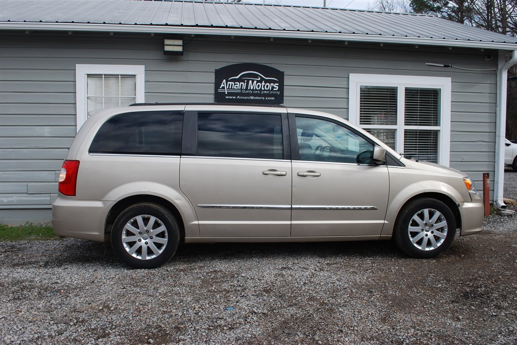 2015 Chrysler Town & Country Touring