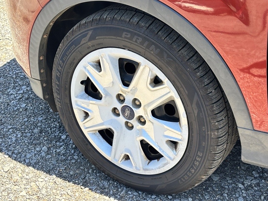 2016 Ford Escape S - Photo 22