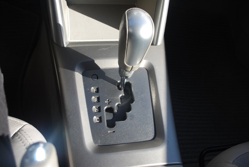 2010 Subaru Forester X Limited - Photo 6