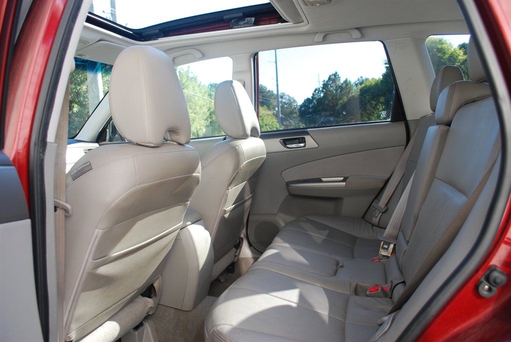 2010 Subaru Forester X Limited - Photo 18